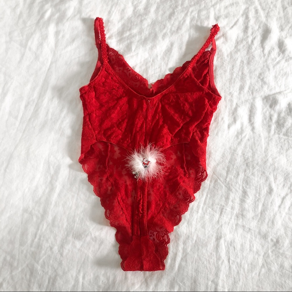 VINTAGE/ red lace “santa puff” teddy